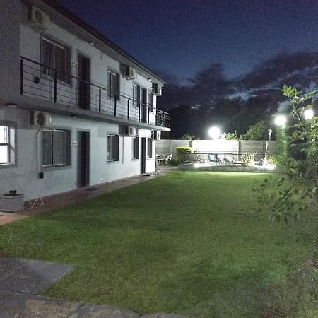 ColónBungalows Yo Ju公寓式酒店 外观 照片
